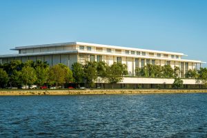 Trump Kennedy Center closure